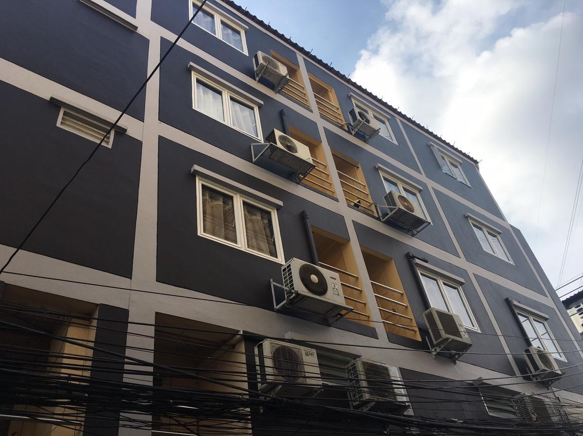 The Corner Ratchada Hotel Bangkok Exterior photo